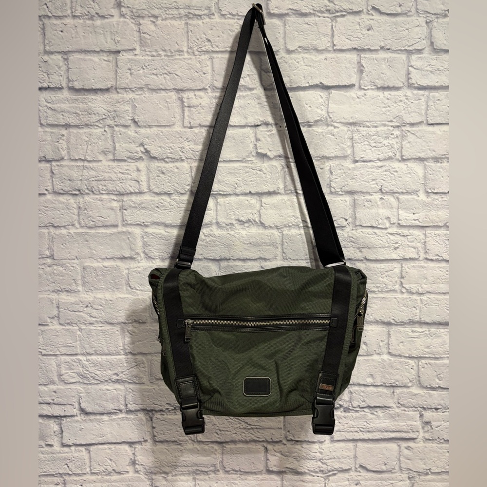 Tumi Alpha Bravo Benning Deluxe Messenger Bag - Green and Orange